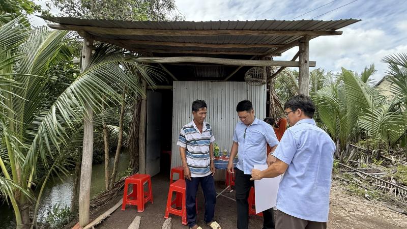 2 công nhân làm ở Đồng Nai gặp tai nạn, nhà bị sập được tặng nhà mới- Ảnh 1.