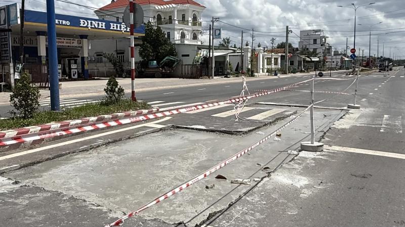 TP.HCM: Đường 333 tỉ ở xã Dầu Tiếng chưa bàn giao đã phải đào bới, sửa chữa- Ảnh 3.