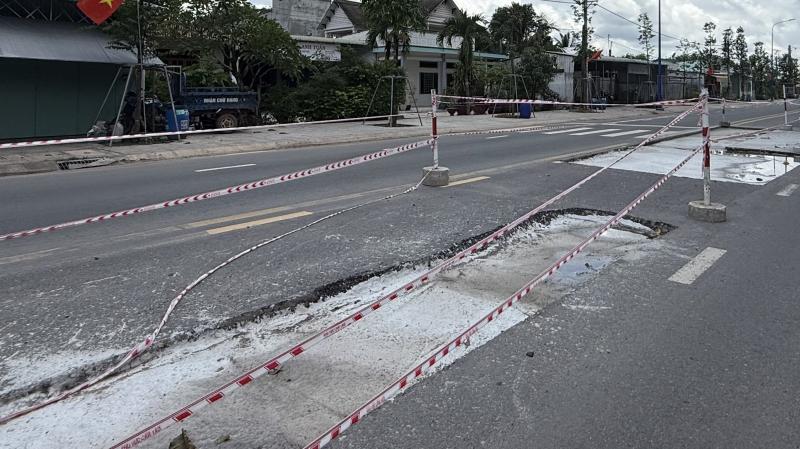 TP.HCM: Đường 333 tỉ ở xã Dầu Tiếng chưa bàn giao đã phải đào bới, sửa chữa- Ảnh 4.