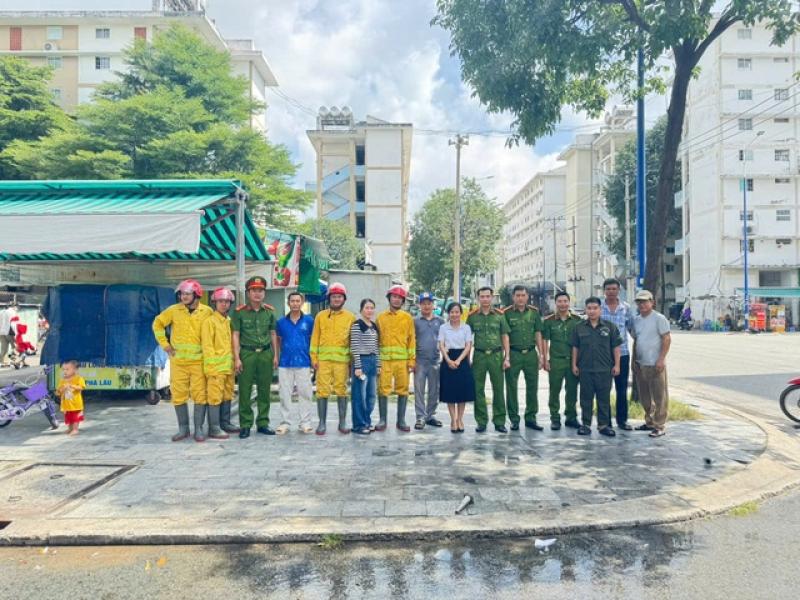 TP.HCM: Quét mã QR phòng chống cháy nổ ở các chung cư, nhà ở xã hội- Ảnh 4.