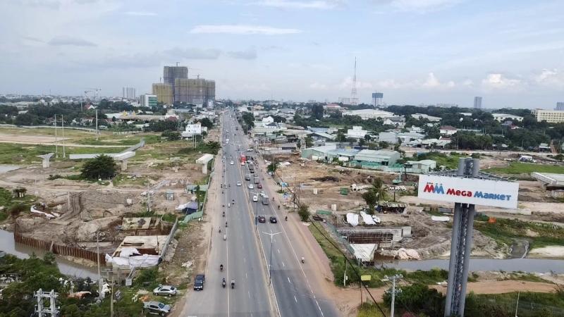 TP.HCM: Phó chủ tịch Bùi Văn Cường kiểm tra công trình giao thông, tháo gỡ ùn tắc- Ảnh 5.