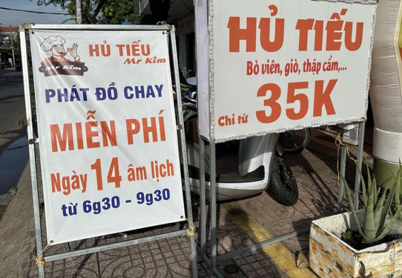 Phường mới ở TP.HCM: 'Thấy là thương' những bảng thông báo miễn phí, nghĩa tình, hào sảng - Ảnh 7.