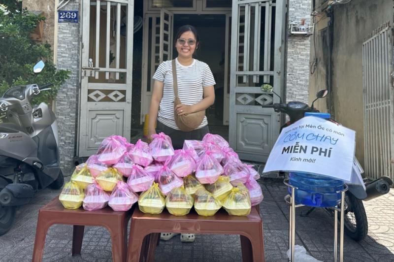 Phường mới ở TP.HCM: 'Thấy là thương' những bảng thông báo miễn phí, nghĩa tình, hào sảng - Ảnh 8.