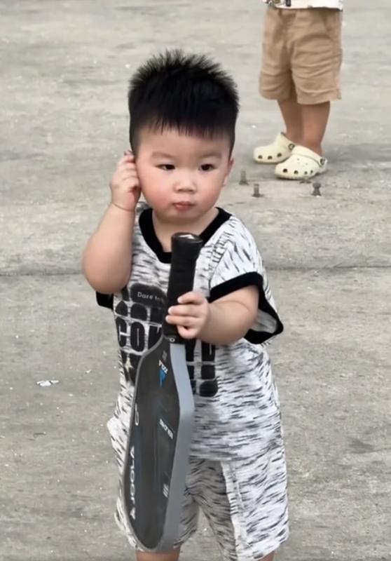 Gia đình Quang Hải chơi pickleball cực vui: Nhân vật này khiến dân mạng 'tan chảy'- Ảnh 4.