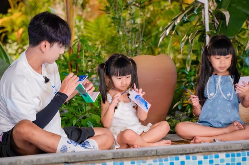 Những nghệ sĩ triệu view được 'vé đi tuổi thơ' cùng các trò dân gian cảm xúc- Ảnh 4.