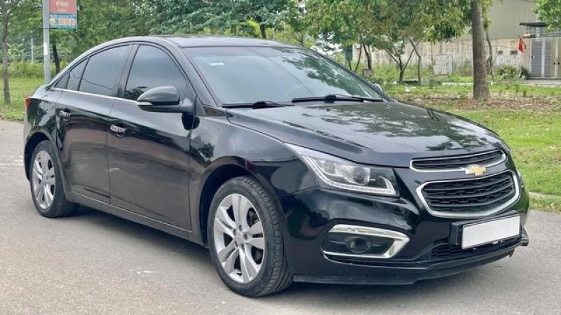 3 mẫu ô tô cũ bền dáng giá khoảng 250 triệu đồng - Ảnh 1. 3 mẫu ô tô cũ bền dáng giá khoảng 250 triệu đồng - Ảnh 1.