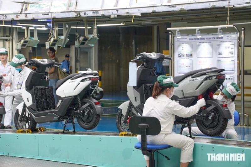 Nhiều nhà sản xuất có động thái 'đón đầu' kế hoạch cấm xe máy xăng - Ảnh 4.