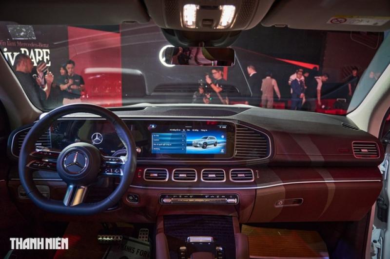 SUV hạng sang Mercedes GLS 450 mới tăng giá 300 triệu đồng - Ảnh 2.