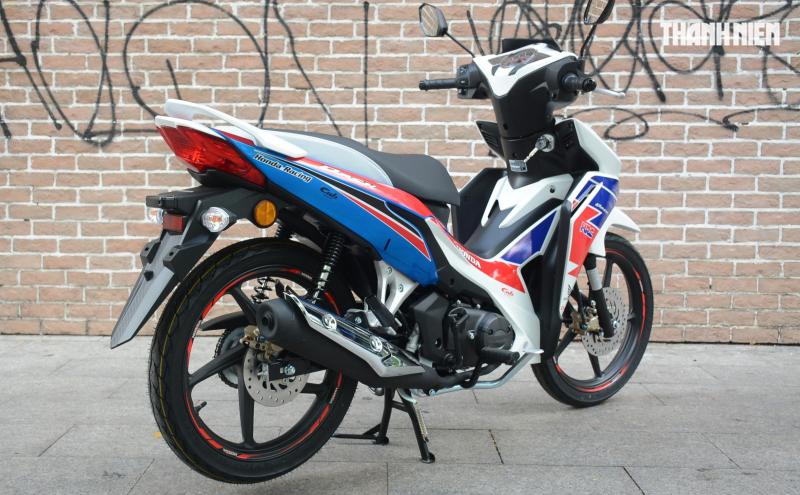 Honda Dash 125 HRC bản đặc biệt phong cách xe đua về Việt Nam chỉ 15 chiếc - Ảnh 12.