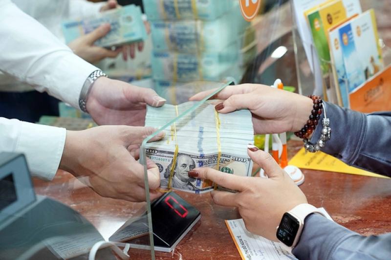 USD tăng, giá vàng quay đầu giảm- Ảnh 1. USD tăng, giá vàng quay đầu giảm- Ảnh 1.