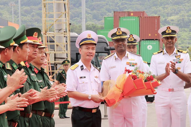 Tàu chiến Ấn Độ cập cảng Tiên Sa, thăm hữu nghị Đà Nẵng- Ảnh 8.