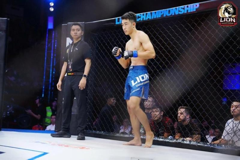 Võ sĩ MMA trúng đòn hiểm, bị thương nặng: Cần được hiến nhóm máu O cứu chữa- Ảnh 1.