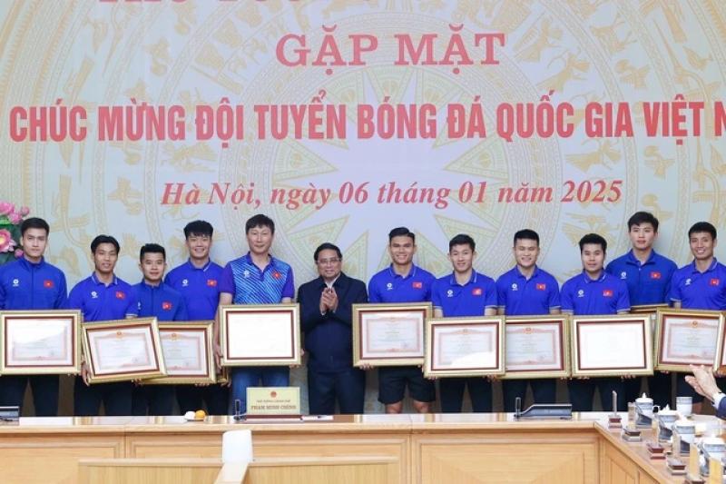 Đề xuất trao tặng bằng khen của Thủ tướng cho HLV Kim Sang-sik và các cầu thủ U.23 Việt Nam- Ảnh 3. Đề xuất trao tặng bằng khen của Thủ tướng cho HLV Kim Sang-sik và các cầu thủ U.23 Việt Nam- Ảnh 3.
