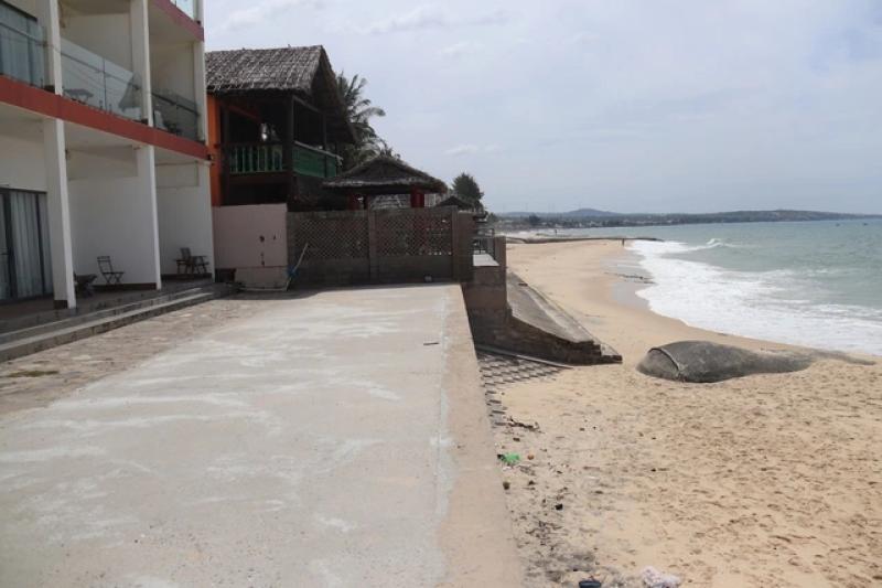 Những con 'quái vật' ở biển Mũi Né: Ý kiến trái chiều về kè biển- Ảnh 3.