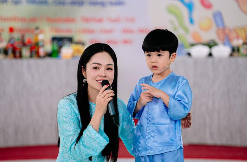 Vy Oanh, Dương Cẩm Lynh bày tỏ kỳ vọng ở con trai - Ảnh 2.