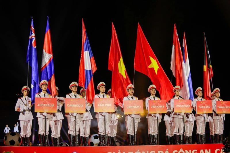 Thủ tướng Phạm Minh Chính dự lễ khai mạc giải bóng đá Công an-Cảnh sát ASEAN  - Ảnh 5.