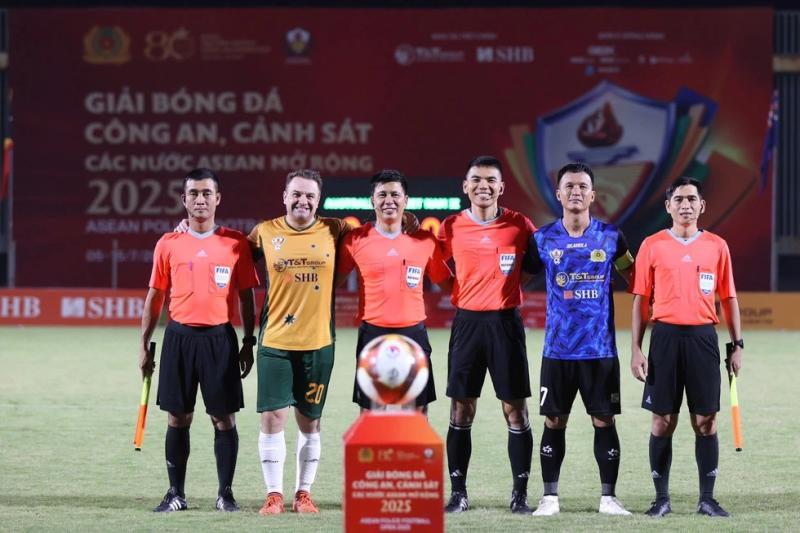 Thủ tướng Phạm Minh Chính dự lễ khai mạc giải bóng đá Công an-Cảnh sát ASEAN  - Ảnh 18.
