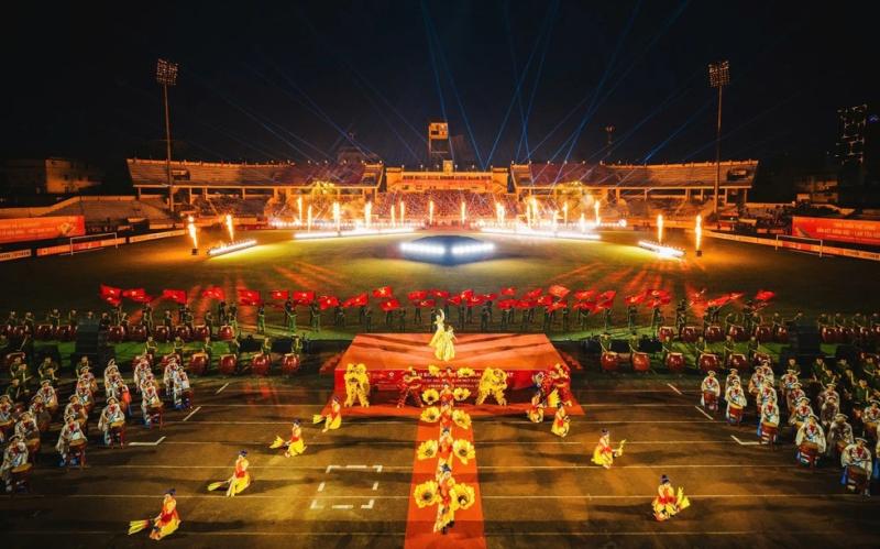Thủ tướng Phạm Minh Chính dự lễ khai mạc giải bóng đá Công an-Cảnh sát ASEAN  - Ảnh 14.
