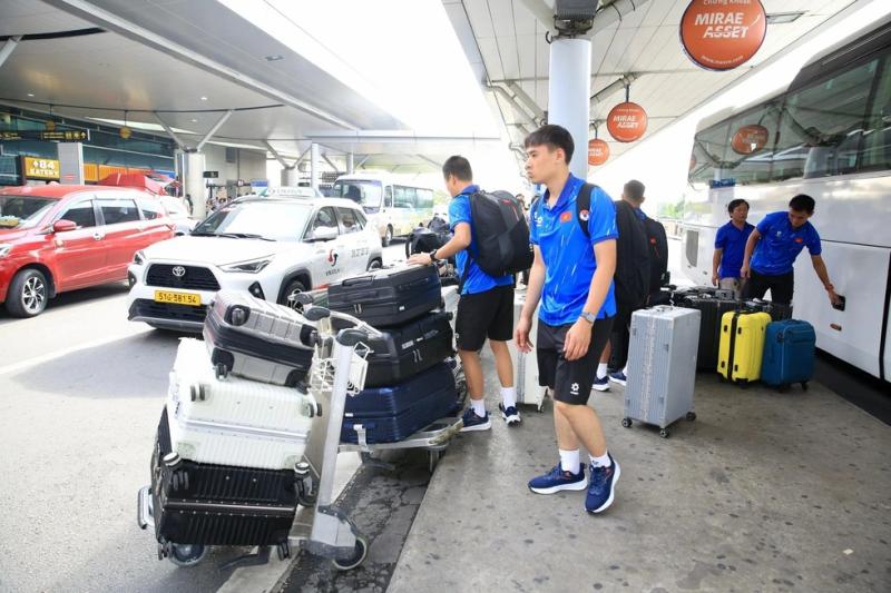 U.23 Việt Nam lên đường dự giải U.23 Đông Nam Á: Quyết mang cúp trở về- Ảnh 2.