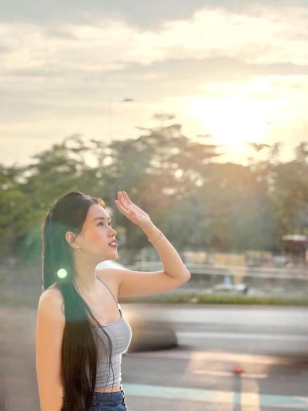 Nhan sắc diễn viên Thanh Hoa - gái xinh gây bão phim Dịu dàng màu nắng - Ảnh 4.