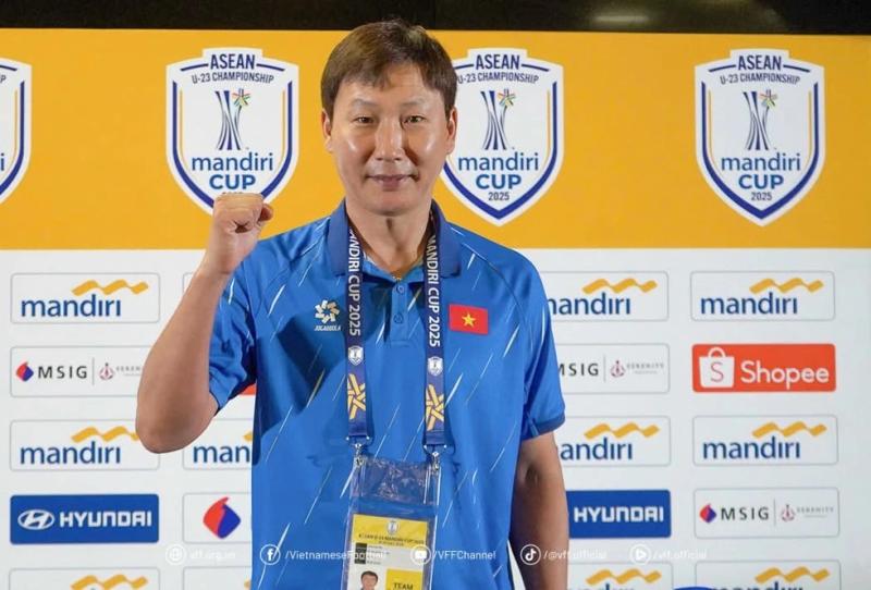 HLV Kim Sang-sik nói gì về U.23 Thái Lan và Indonesia trước giải Đông Nam Á?- Ảnh 1.