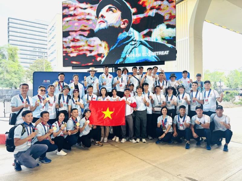 T&T Group thưởng cho đoàn thể thao CAND, xạ thủ Trịnh Thu Vinh tạo ấn tượng- Ảnh 1.