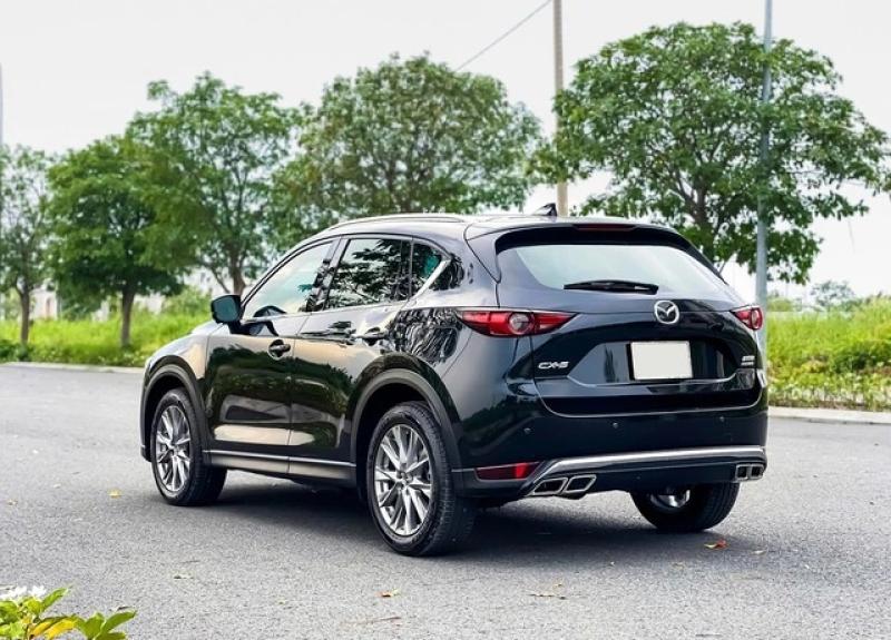Vì sao giá Mazda CX-5 đời 2022 cao hơn xe mới? - Ảnh 4.