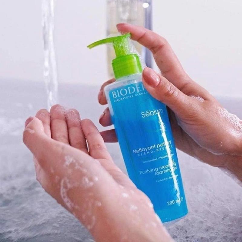 Top 7 sữa rửa mặt cho da dầu mụn sạch mịn, dịu nhẹ đang được mua nhiều - Ảnh 6.