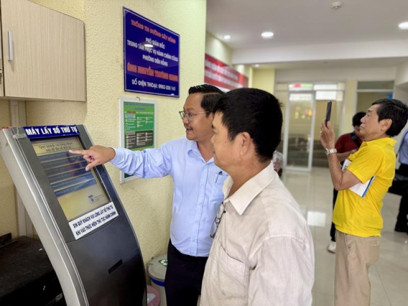 TP.HCM: Người dân hài lòng sau 10 ngày vận hành chính quyền địa phương 2 cấp - Ảnh 2.