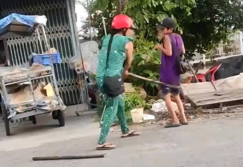TP.Cần Thơ: Xác minh cô ruột đánh 2 cháu vì bán vé số ế- Ảnh 1.