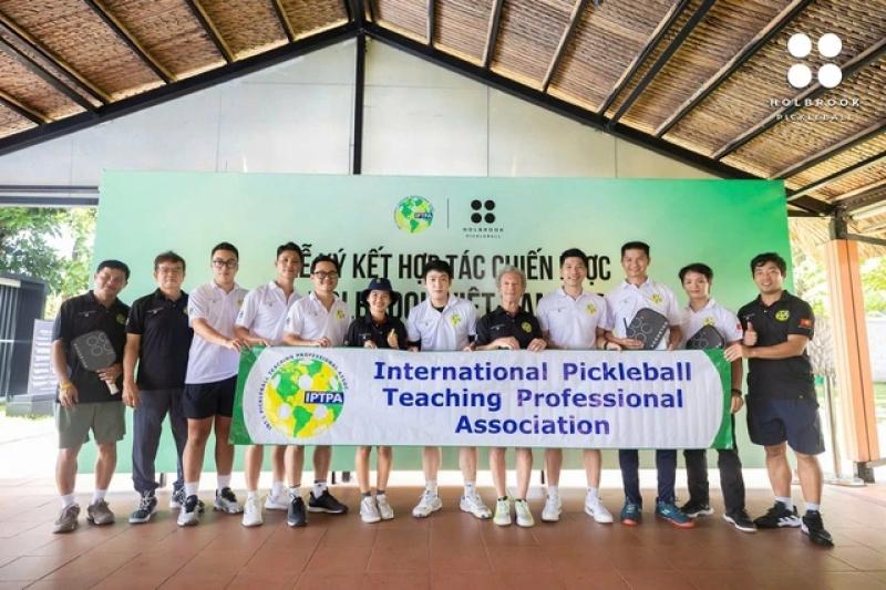 'Cái nôi của những nhà vô địch pickleball thế giới' đến Việt Nam- Ảnh 1.