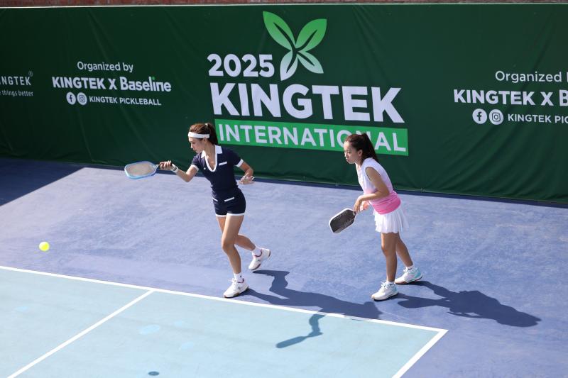 Các tay vợt Việt Nam gây sốt ở giải pickleball Kingtek International 2025- Ảnh 2. Các tay vợt Việt Nam gây sốt ở giải pickleball Kingtek International 2025- Ảnh 2.