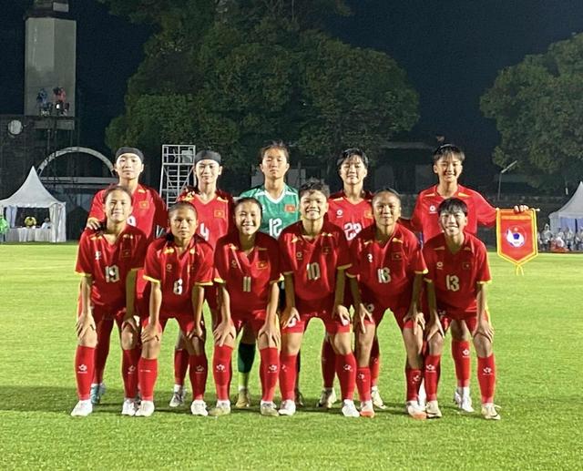 Việt Nam thắng đậm Campuchia 5-0 ở trận mở màn U.16 nữ Đông Nam Á- Ảnh 1. Việt Nam thắng đậm Campuchia 5-0 ở trận mở màn U.16 nữ Đông Nam Á- Ảnh 1.