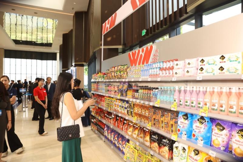 Cổ phiếu tỉ phú Nguyễn Đăng Quang tím lịm, góp phần đưa VN-Index lần đầu chạm 1.600điểm- Ảnh 1. Cổ phiếu tỉ phú Nguyễn Đăng Quang tím lịm, góp phần đưa VN-Index lần đầu chạm 1.600điểm- Ảnh 1.