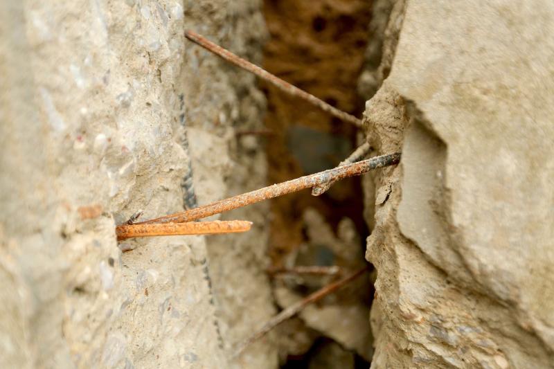 Kè biển Hải Tiến nứt toác sau bão số 5 , thiệt hại lớn cho thanh hóa - Ảnh 6.