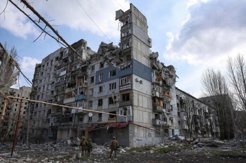 Nga phá phòng tuyến trên đà tiến về Pokrovsk, Ukraine đưa quân tinh nhuệ chi viện - Ảnh 1.