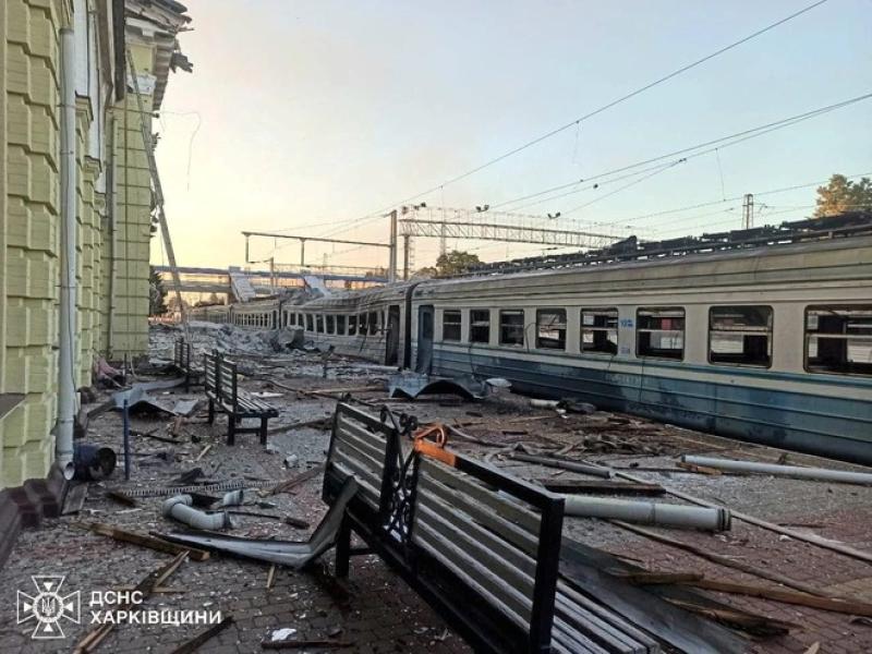 Chiến sự Ukraine ngày 1.259: Kharkiv bị oanh tạc ngay sau khi ông Zelensky đến thăm - Ảnh 3.
