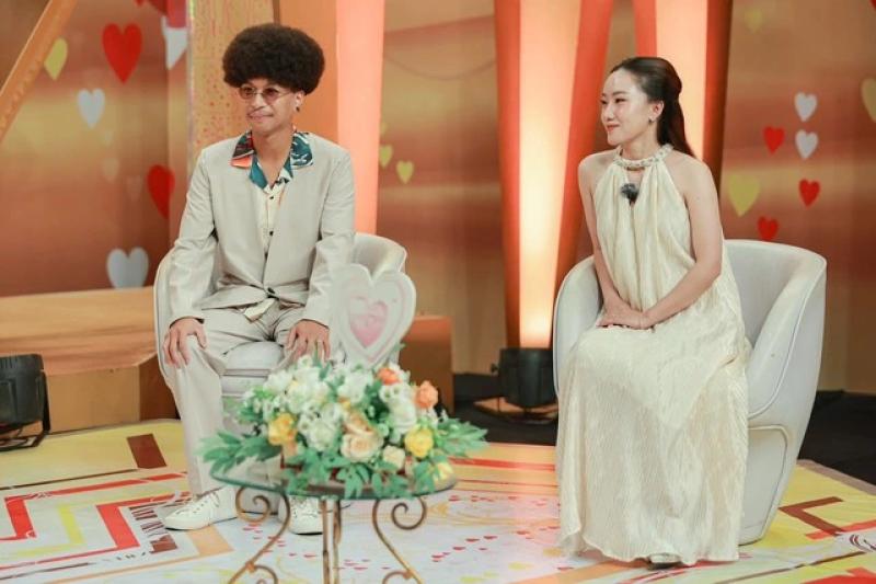 Mẹ đơn thân xinh đẹp khiến trai tân 'xiêu lòng' dù trước không có ý định  - Ảnh 1.