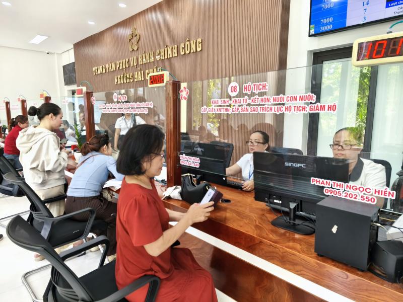Chủ tịch UBND TP.Đà Nẵng: Khối lượng công việc tăng là cơ hội để cán bộ khẳngđịnhnănglực- Ảnh 2.