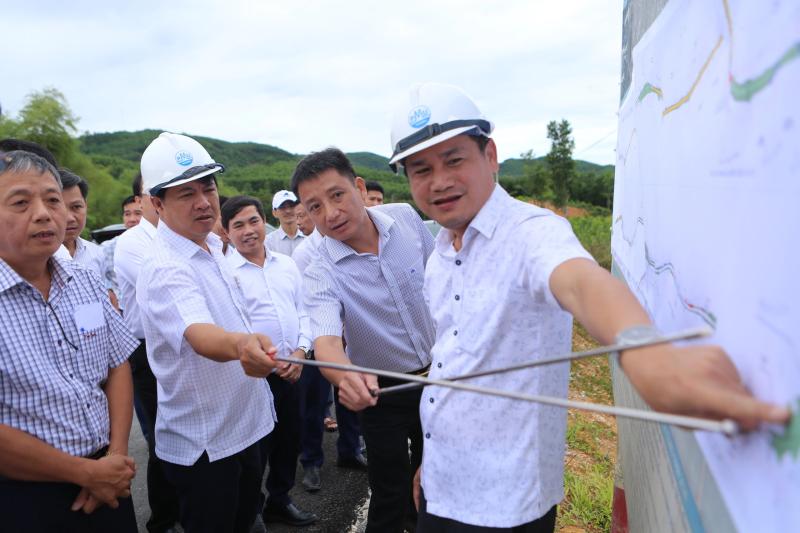 Chủ tịch UBND TP.Đà Nẵng: Khối lượng công việc tăng là cơ hội để cán bộ khẳngđịnhnănglực- Ảnh 1.