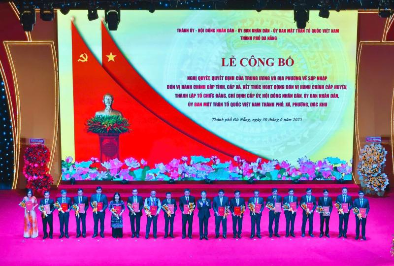 Chủ tịch UBND TP.Đà Nẵng: Khối lượng công việc tăng là cơ hội để cán bộ khẳngđịnhnănglực- Ảnh 3.