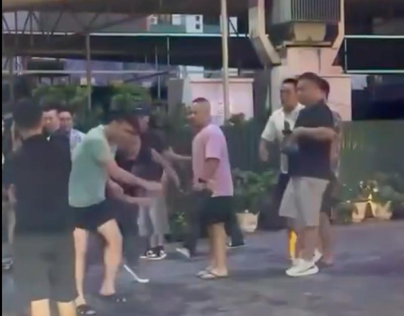 Quảng Ninh: Khởi tố vụ 3 cô gái bị hành hung trước cửa quán karaoke- Ảnh 1.