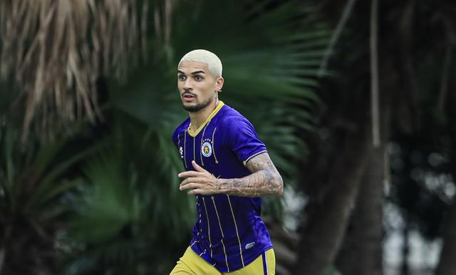 Cựu cầu thủ U.16 Barca có tên Việt Nam, đá V-League với tư cách nội binh: Đỗ Hoàng Hên!- Ảnh 2.