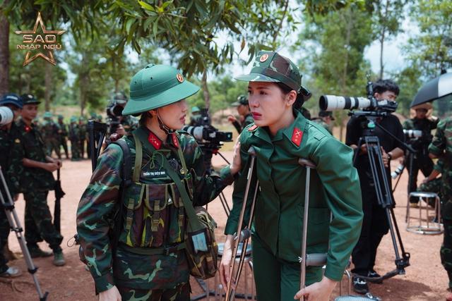 Vì sao Minh Tú bật khóc rời ‘Sao nhập ngũ’?- Ảnh 1.