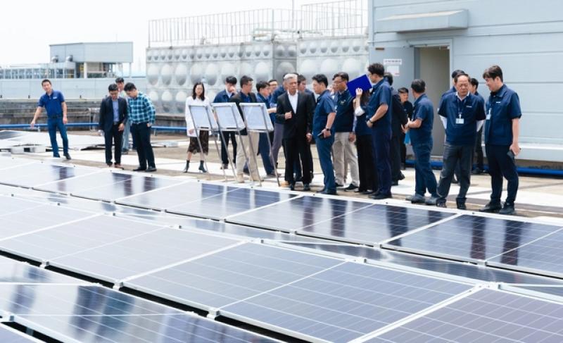 Samsung thu hơn 2,5 triệu kWh mỗi năm từ điện mặt trời áp mái tại Việt Nam- Ảnh 1.