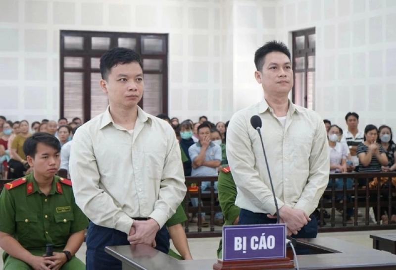 Đà Nẵng:Xét xử vụ lừa đảo gần 140 tỉ đồng, hàng trăm bị hại ngồi kín tòa - Ảnh 1.