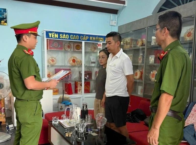 Bắt nhóm 'quẹt' thẻ quốc tế chiếm đoạt 30 tỉ đồng ở Đà Nẵng- Ảnh 4.