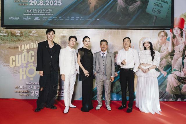 Hoài Linh tiết lộ sức khỏe tuổi U.60, không còn làm việc 'bán mạng' như xưa - Ảnh 2.