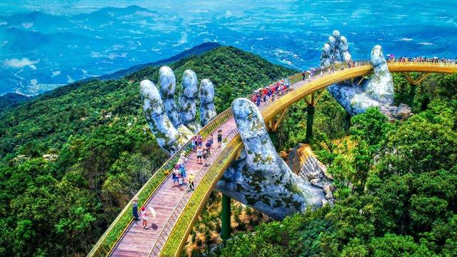 'Du lịch Thái Lan đang suy yếu do cạnh tranh gay gắt từ Việt Nam' - Ảnh 2.