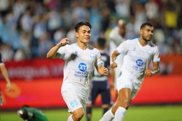 Chi hơn 332 tỉ đồng mua sắm, V-League gây sốc vượt mặt dàn sao nhập tịch Malaysia - Ảnh 1. Chi hơn 332 tỉ đồng mua sắm, V-League gây sốc vượt mặt dàn sao nhập tịch Malaysia - Ảnh 1.